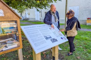 Panneau permettant d'en découvrir plus sur l'histoire de Baune-les-Mines